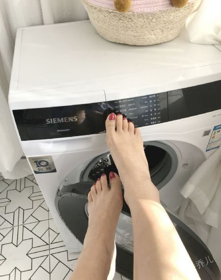 赤裸迷情